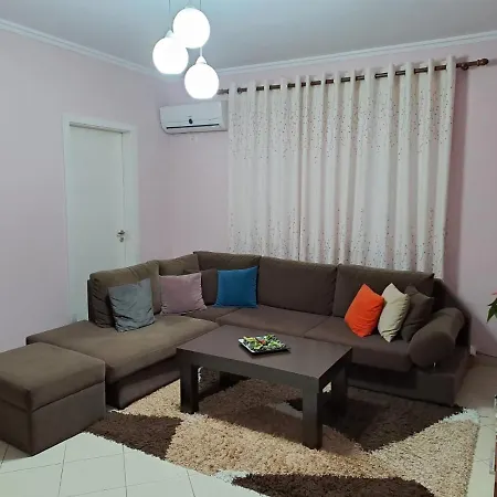 Tirana's Elevated Apartamento Tirana