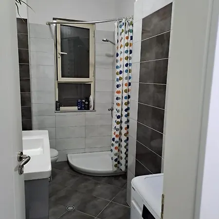 Apartamento Tirana's Elevated *